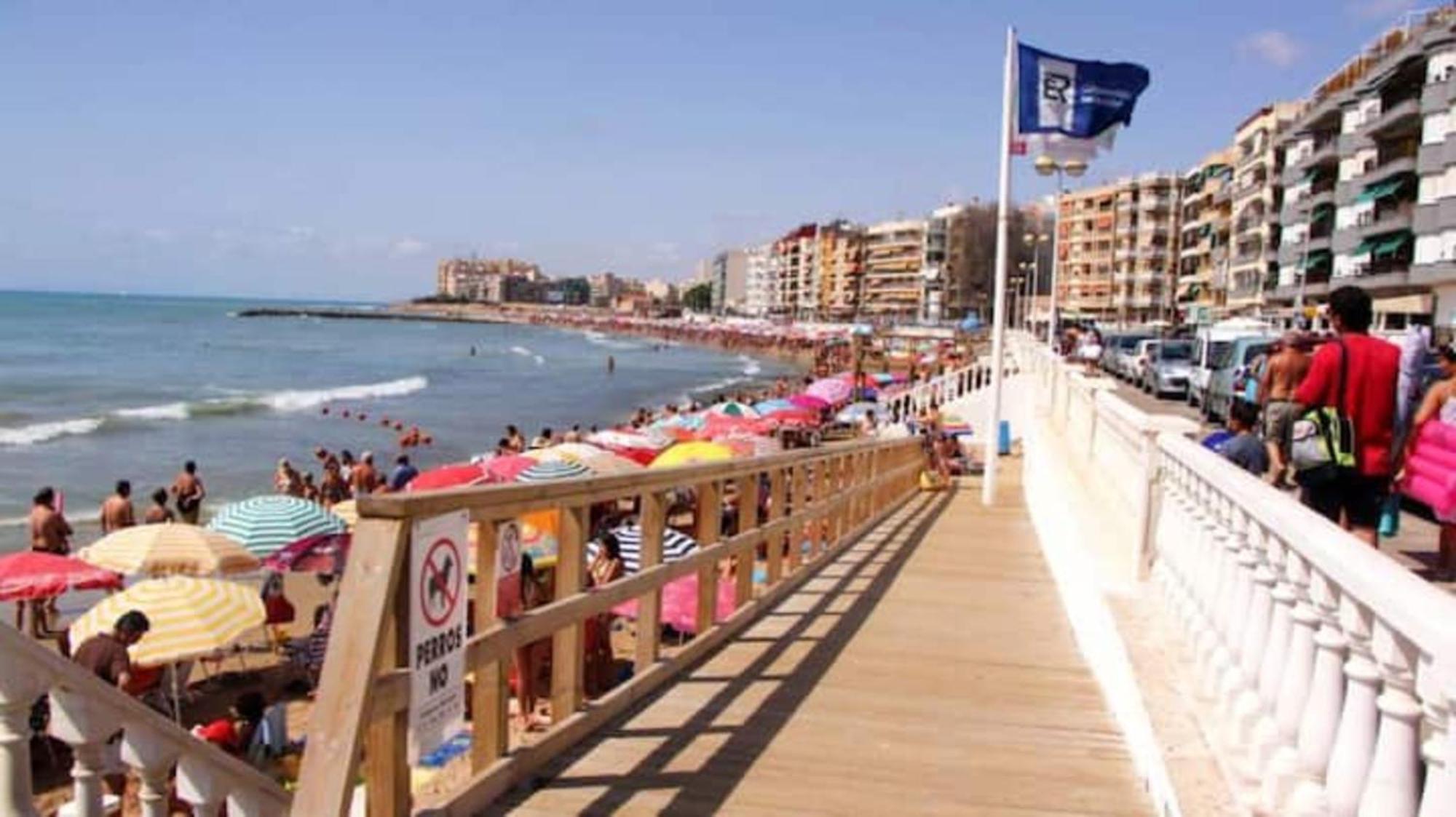 Pmt16 - Large City Apartment On The Beach Torrevieja Extérieur photo